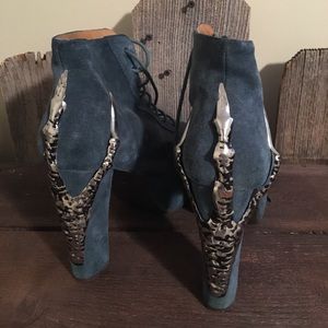 Jeffrey Campbell Teal Claw Lita